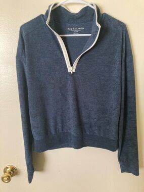 Thread & Supply Women's Navy Half-Zip V-Neck Pullover with Cream Trim